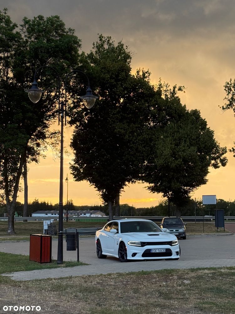 Dodge Charger 6.4 Scat Pack - 2