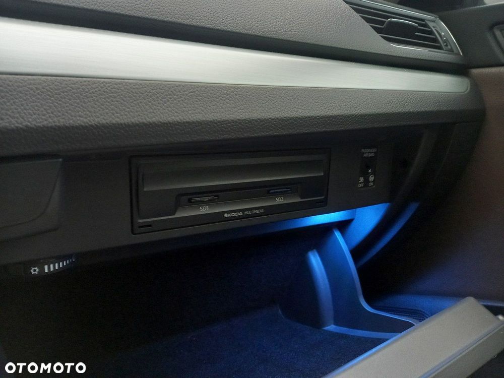 Skoda Superb 1.6 TDI Style - 38