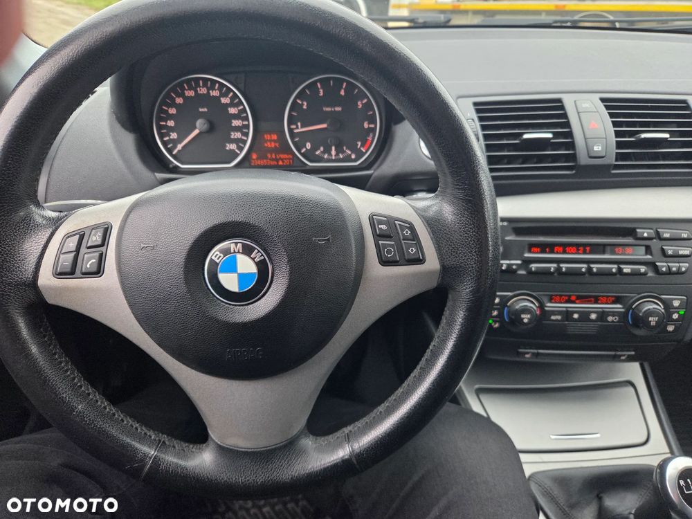 BMW Seria 1 118i - 8