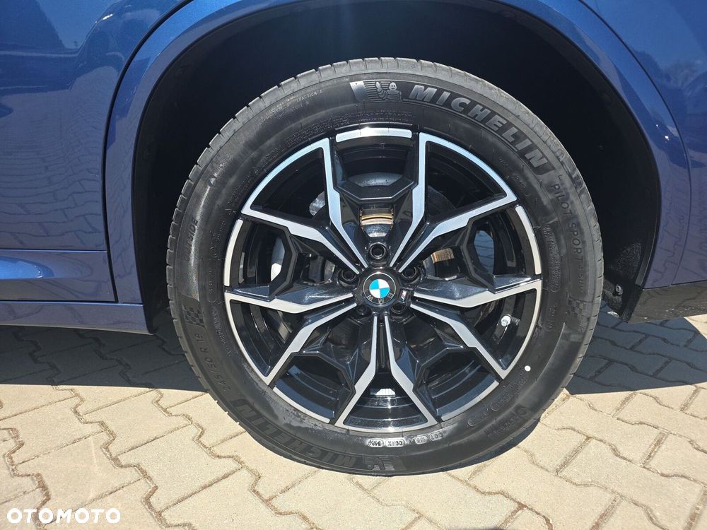 BMW X4 - 11