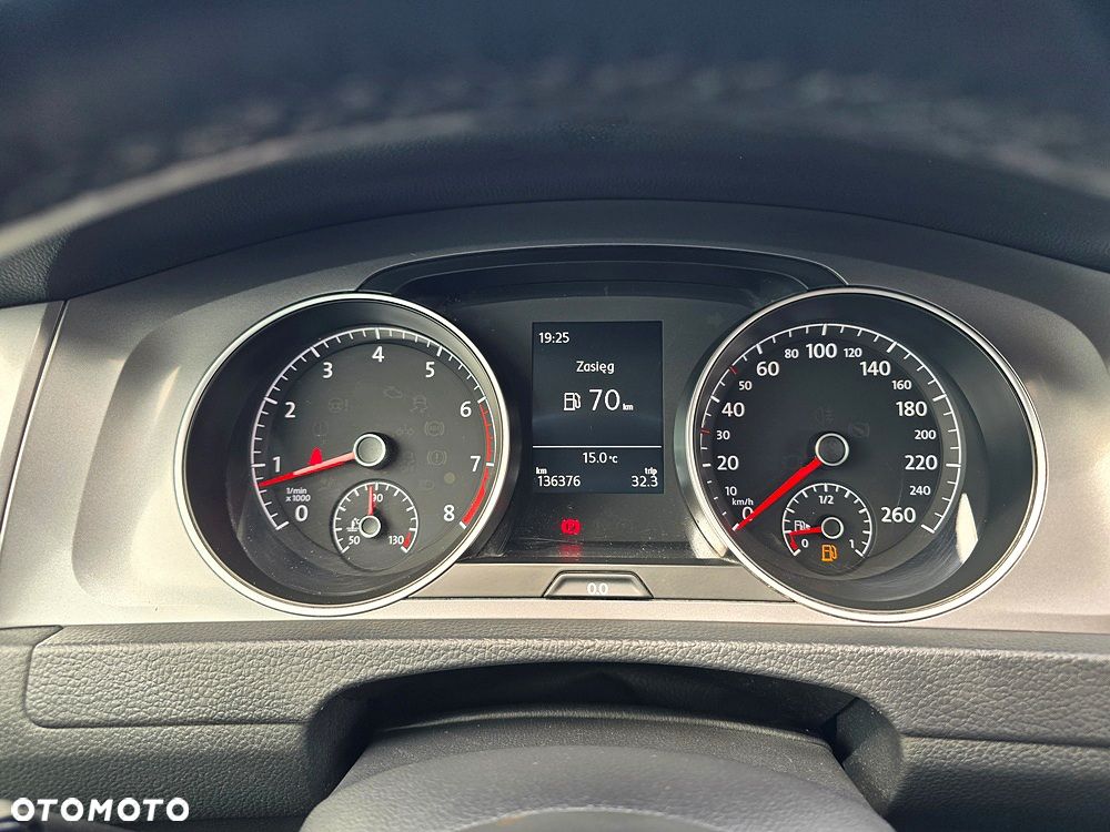 Volkswagen Golf 1.2 TSI BlueMotion Technology Comfortline - 27