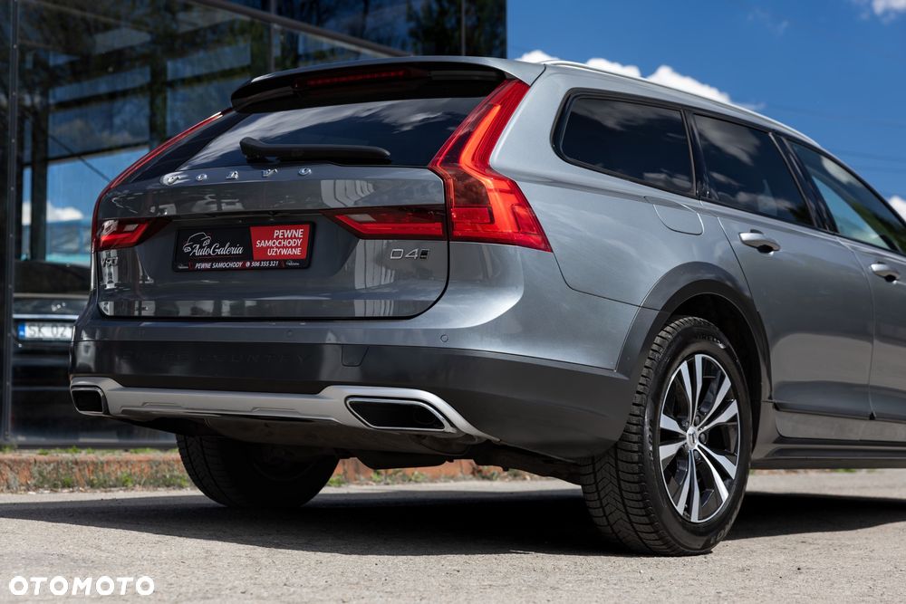 Volvo V90 Cross Country D4 AWD Geartronic Pro - 13