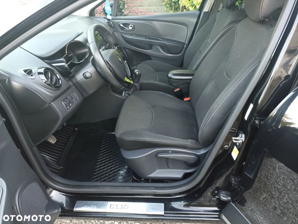 Renault Clio - 19