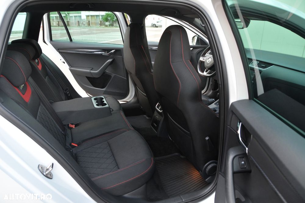 Skoda Octavia 2.0 TDI DSG RS - 6
