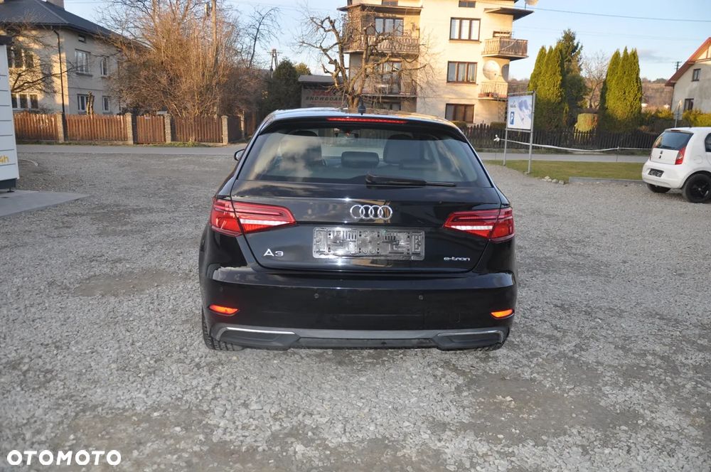Audi A3 Sportback - 6
