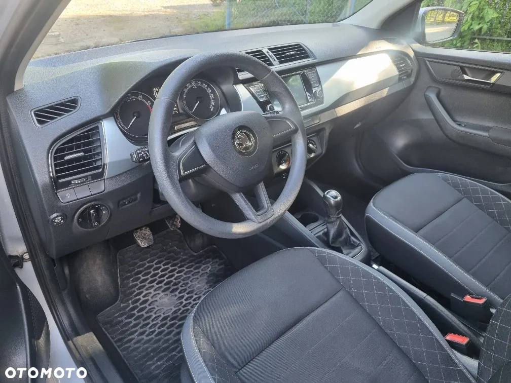 Skoda Fabia 1.0 Ambition - 4