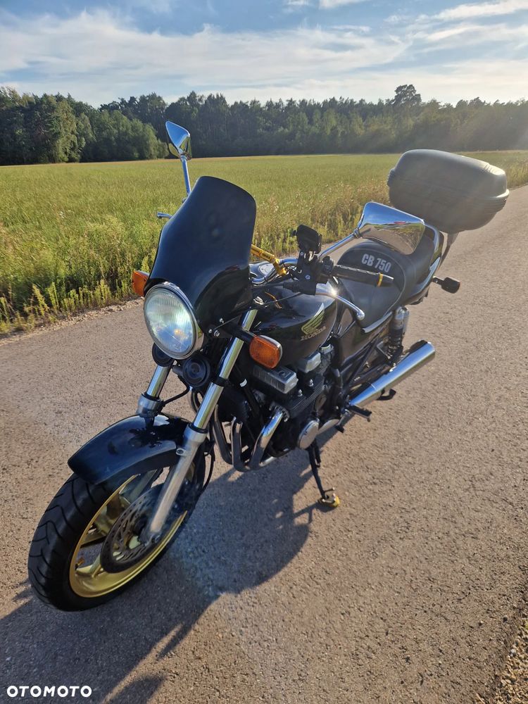 Honda CB - 4