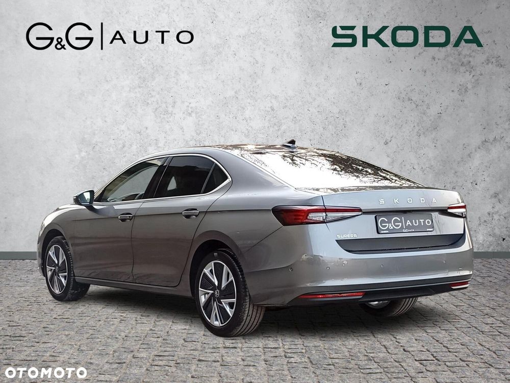 Skoda Superb 2.0 TDI SCR Edition 130 DSG - 4