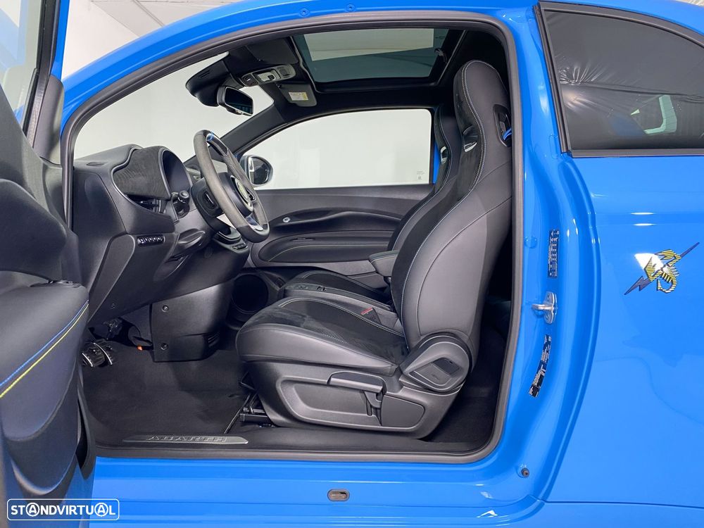 Abarth 500e Scorpionissima - 10