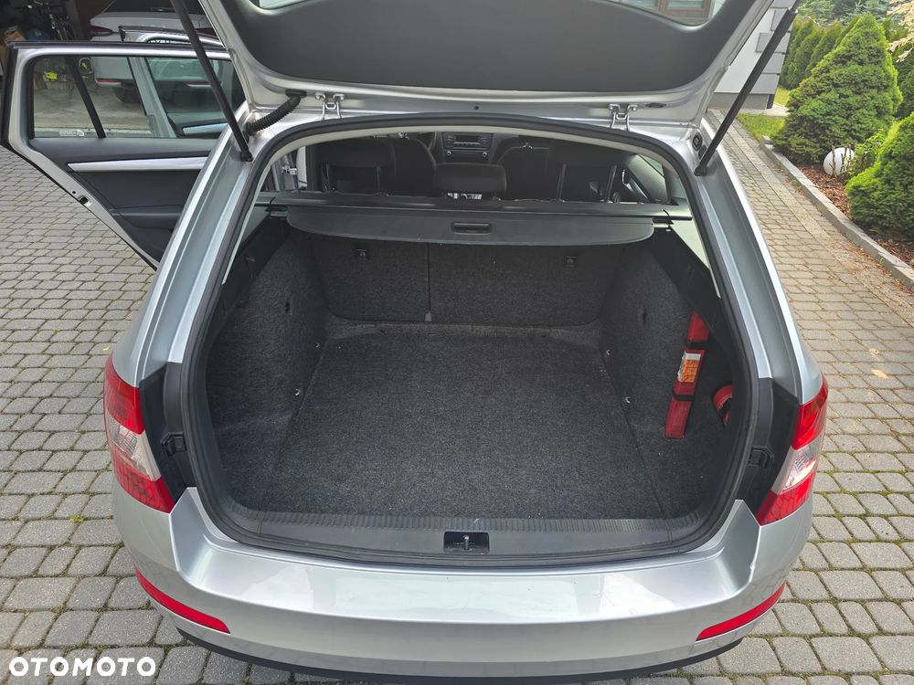 Skoda Octavia 1.6 TDI Edition - 9