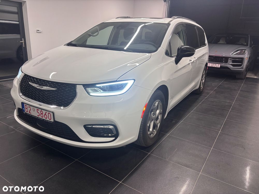 Chrysler Pacifica - 9
