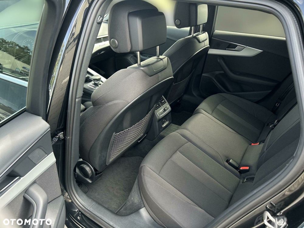 Audi A4 Allroad - 12