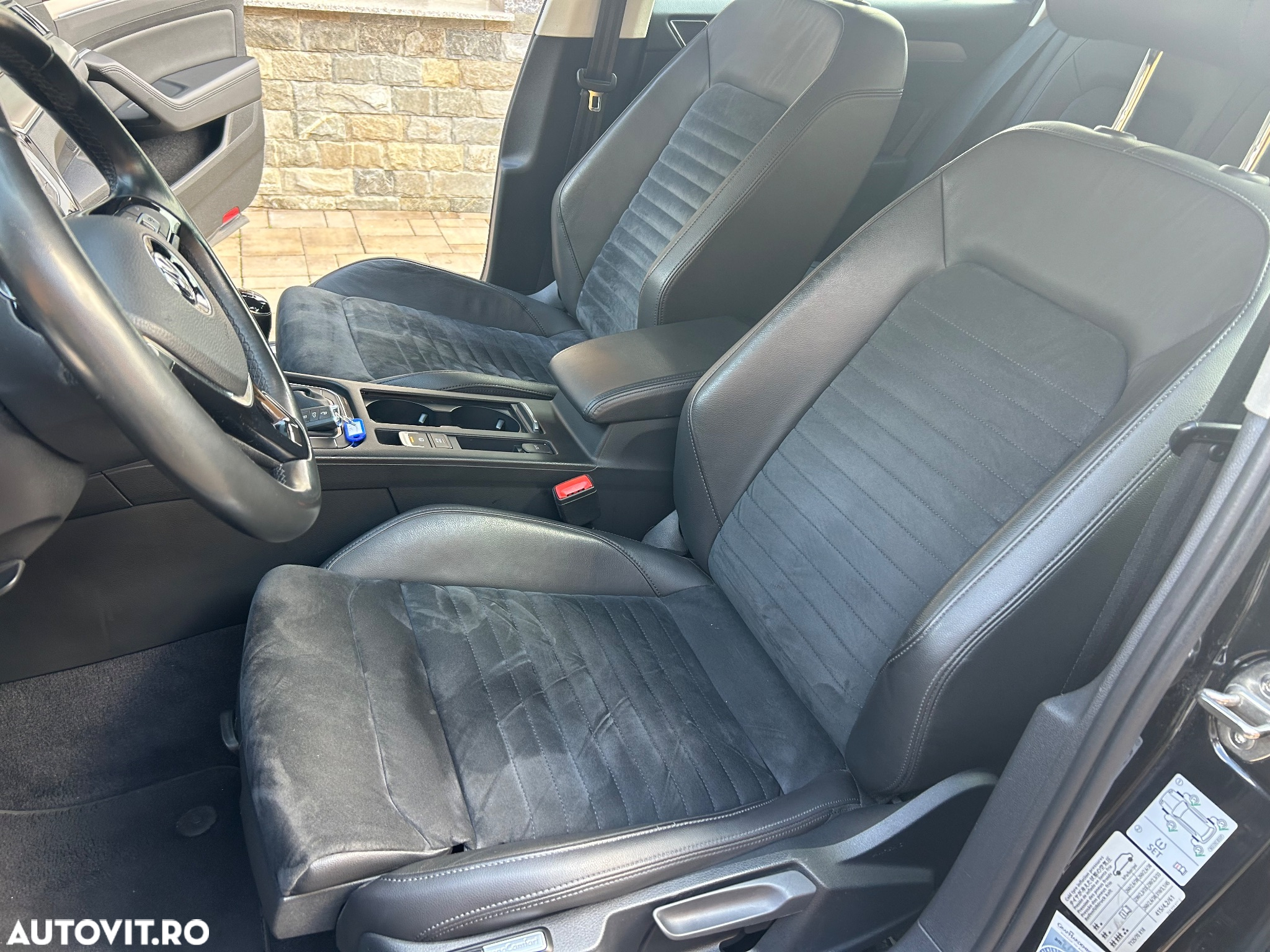 Volkswagen Passat - 8