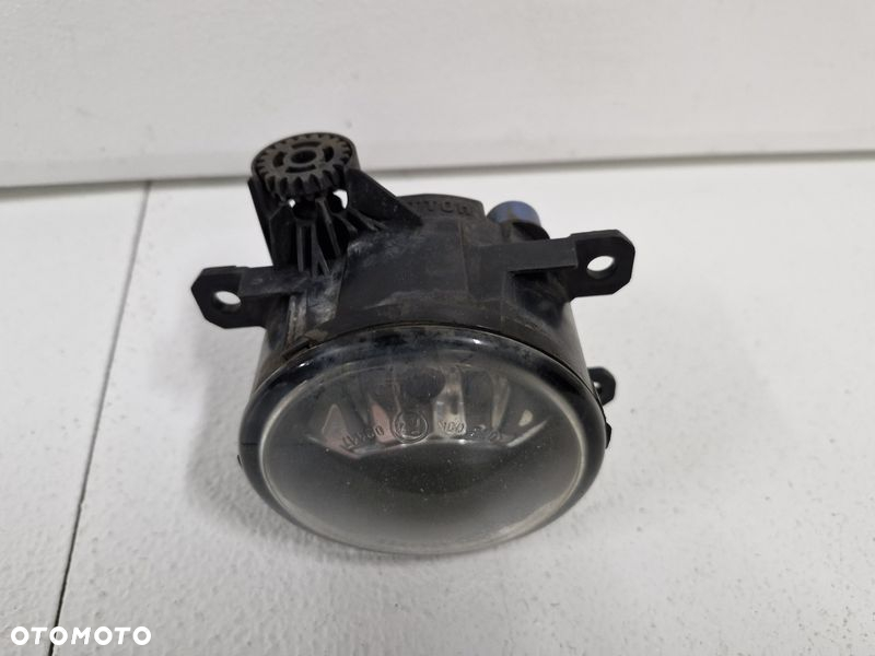 DS4 1 I 308 2 II T9 LAMPA PRZECIWMGIELNA HALOGEN PRZÓD LEWY = PRAWY 9687410080 - 6
