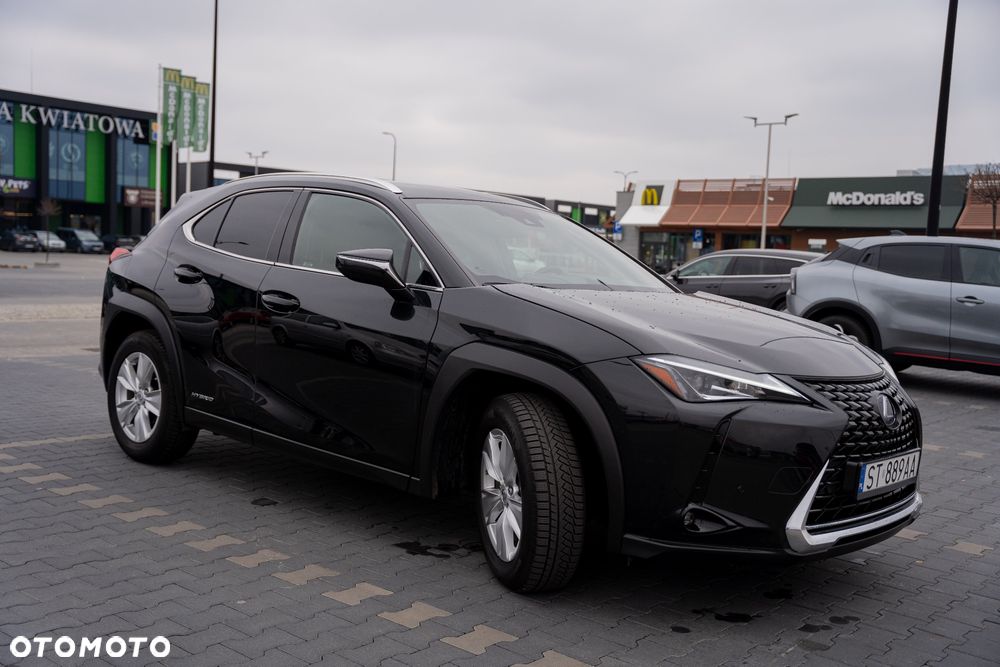 Lexus UX - 5