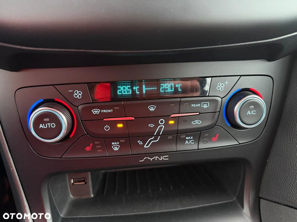 Ford Focus 1.0 EcoBoost Titanium - 7