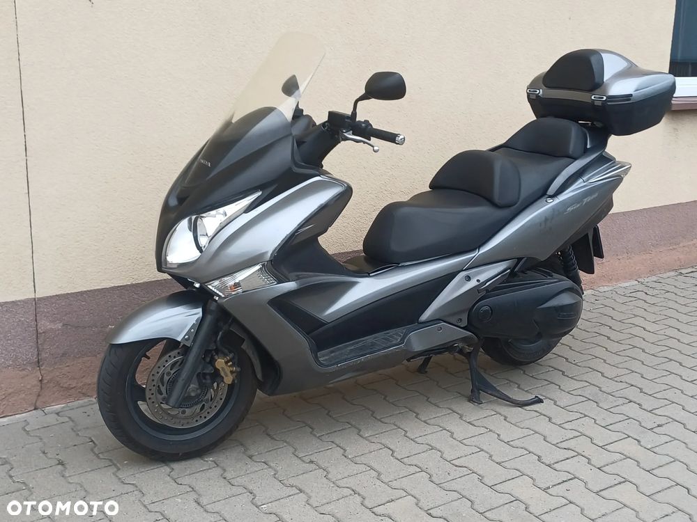 Honda Silver Wing - 5