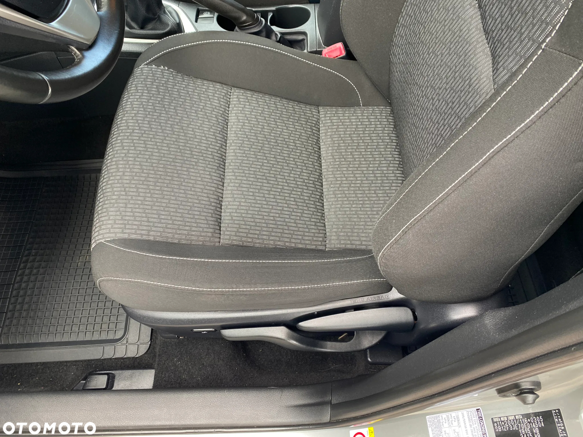 Toyota Auris - 17