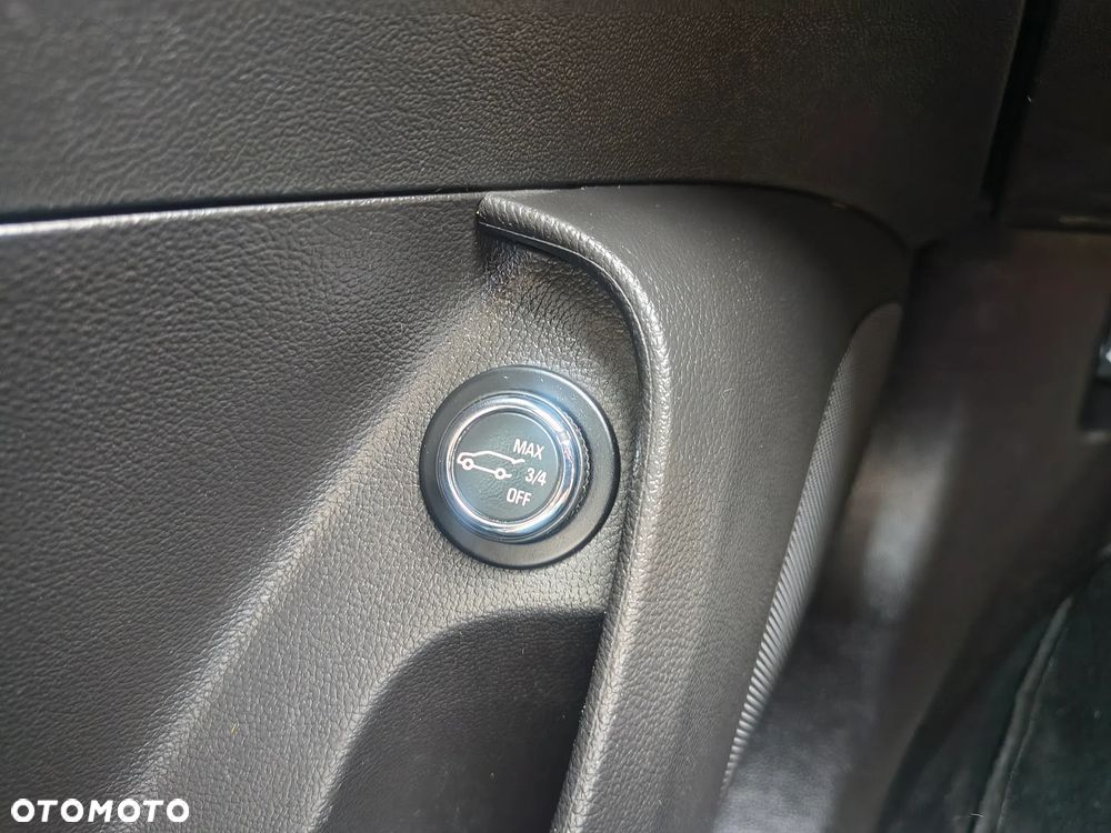 Opel Insignia 1.6 ECOTEC DI Turbo Innovation - 34