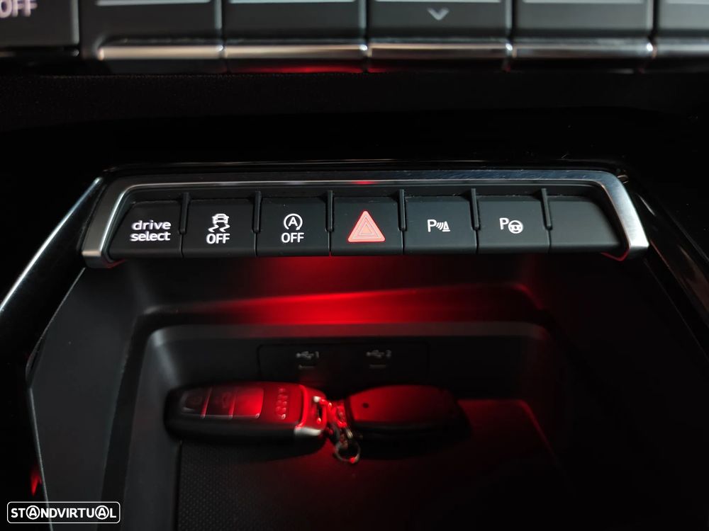 Audi RS3 Sportback 2.5 TFSI quattro S tronic - 39