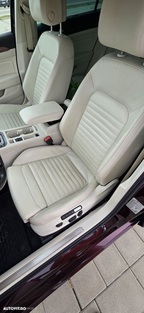 Volkswagen Passat 2.0 TDI DSG 4Motion Highline - 8