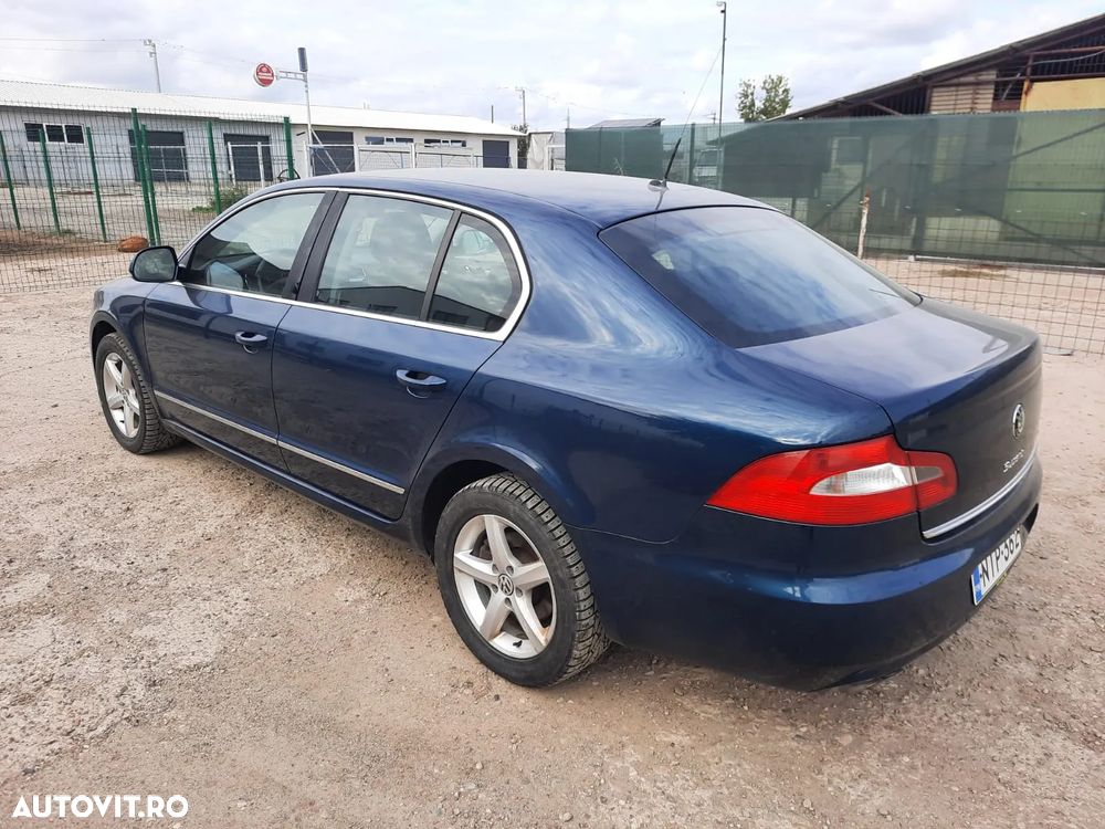 Skoda Superb 2.0 TDI DSG Comfort - 3