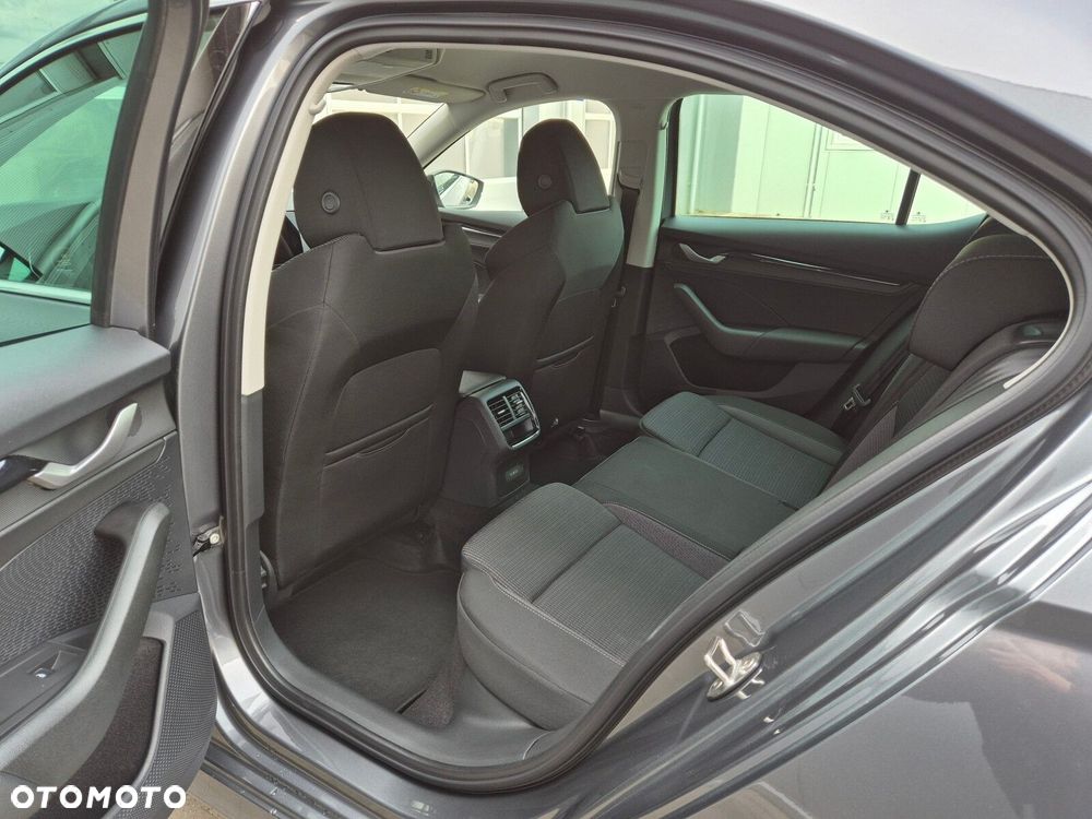 Skoda Octavia 1.5 TSI Drive Selection - 10