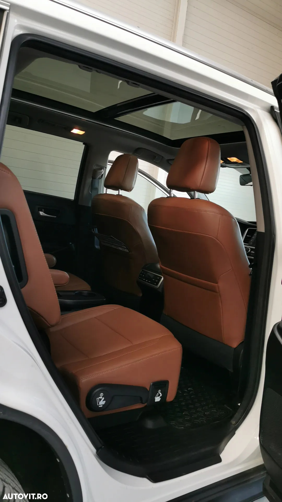 Toyota Highlander - 21