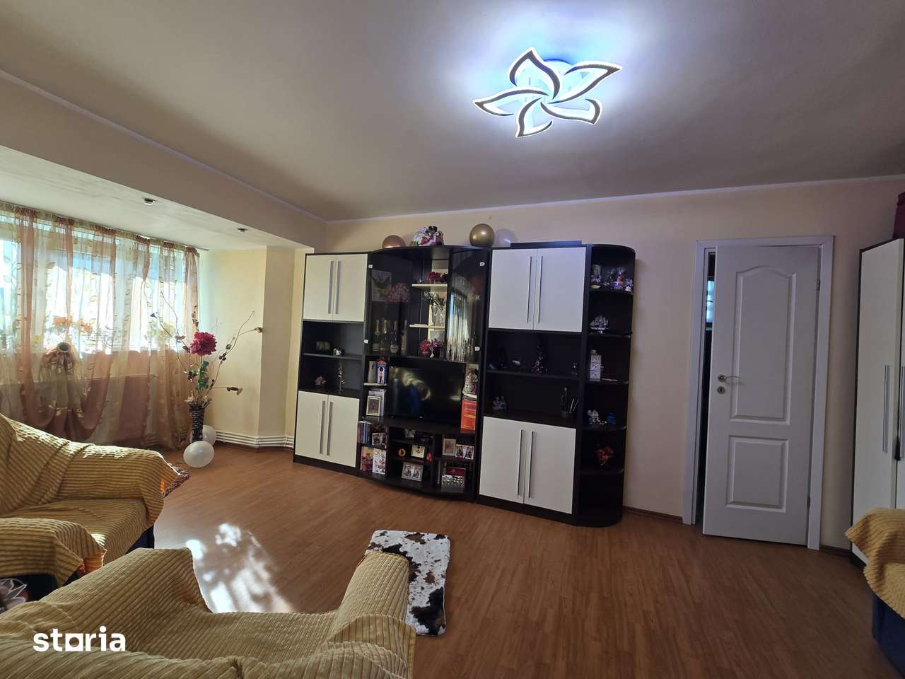 2 Camere Semidecomandat, Tiglina 1 –Regiment 11 Siret/ Penny Market — fotografia 1