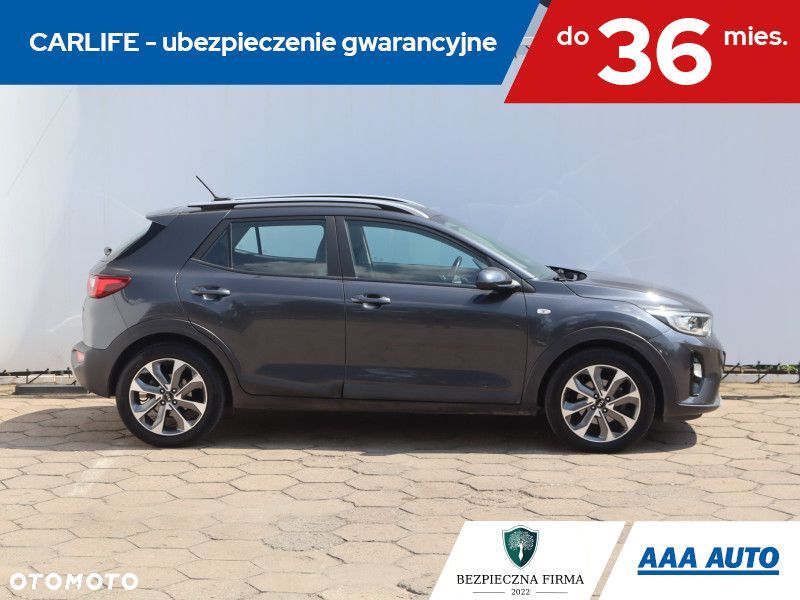 Kia Stonic - 8