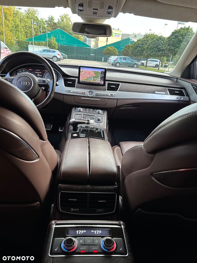 Audi S8 - 27