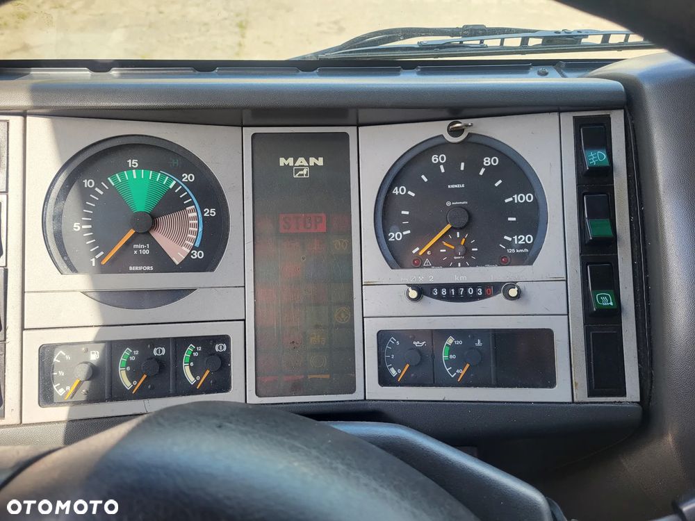 MAN LE220C - 7