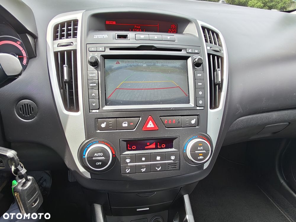 Kia Ceed - 6