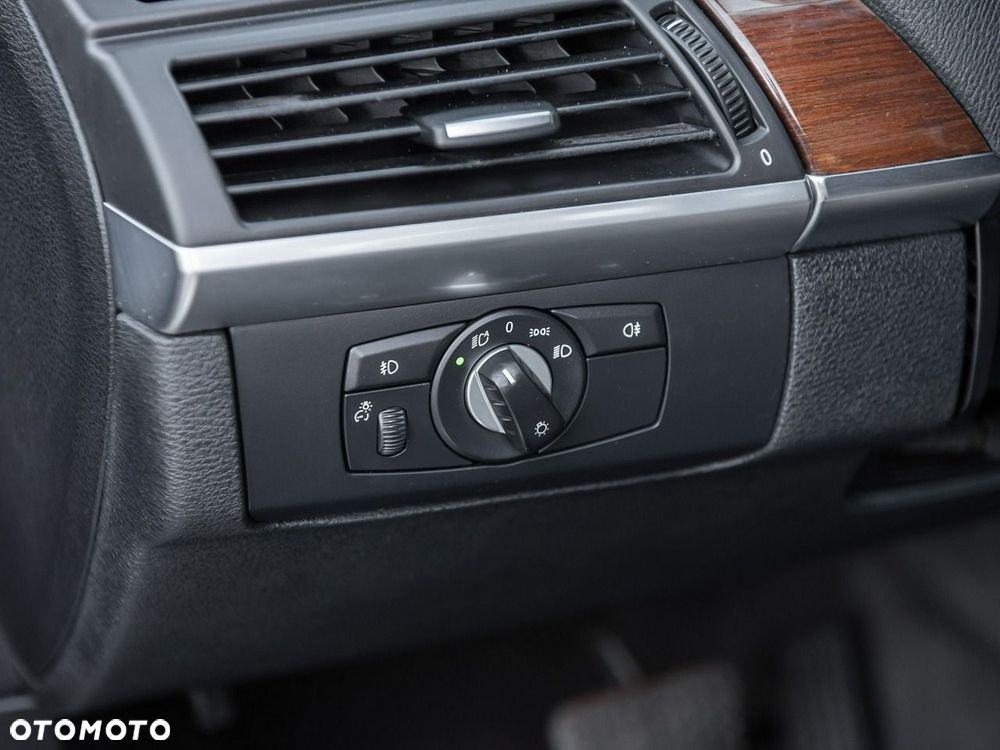 BMW X5 xDrive35d - 28