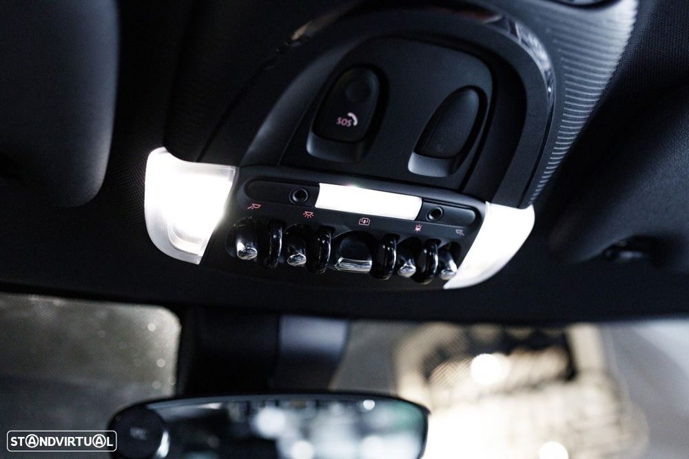 MINI 5 Portas Cooper S Aut. JCW - 17