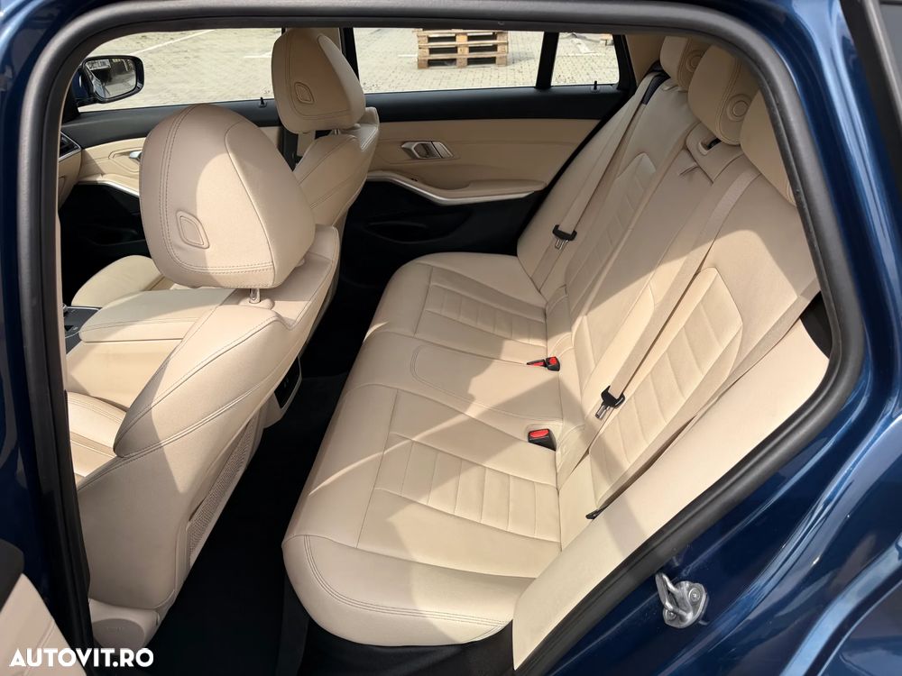 BMW Seria 3 330e xDrive AT PHEV - 11