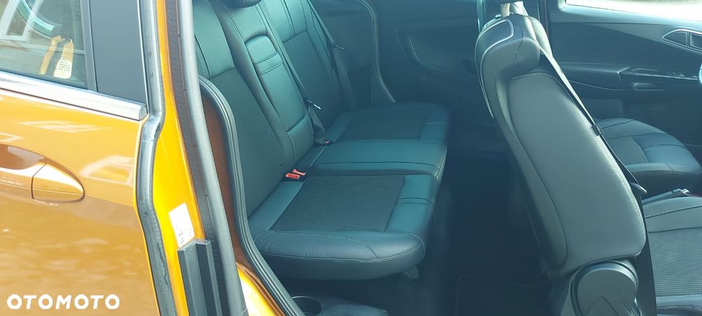 Ford B-MAX 1.6 Titanium - 10