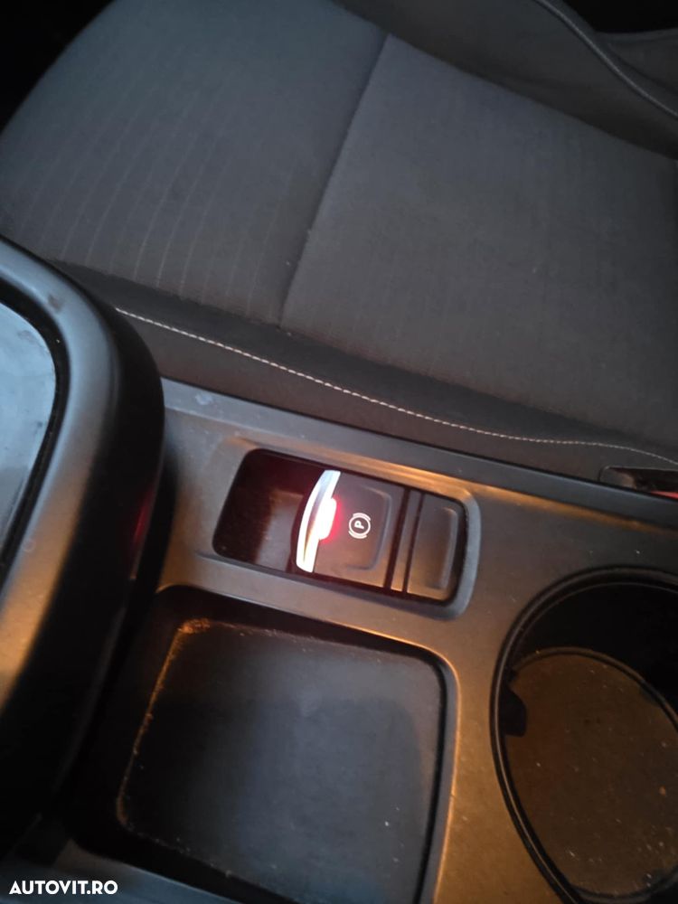 Renault Arkana E-TECH 145 Techno - 10