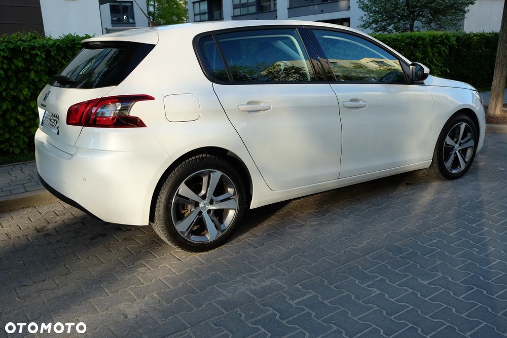 Peugeot 308 1.2 PureTech Active S&S EAT6 - 7