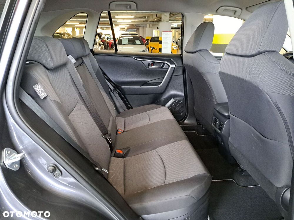 Toyota RAV4 - 12
