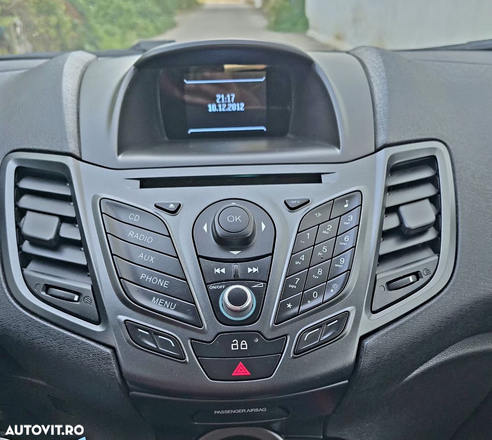Ford Fiesta - 23