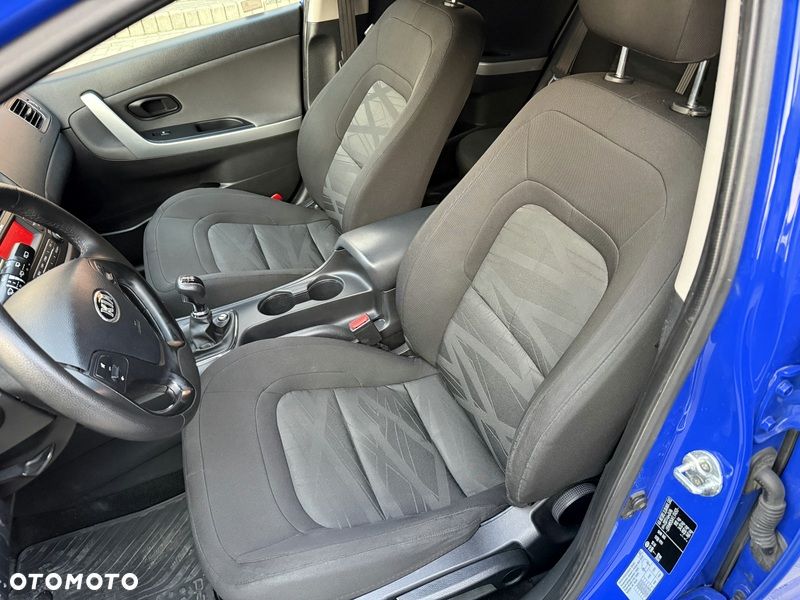 Kia Ceed 1.4 CRDi 90 Edition 7 - 11