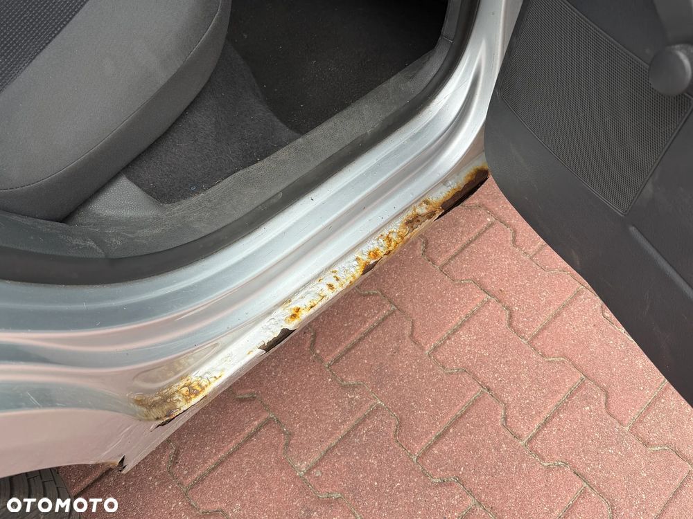 Volkswagen Polo - 12