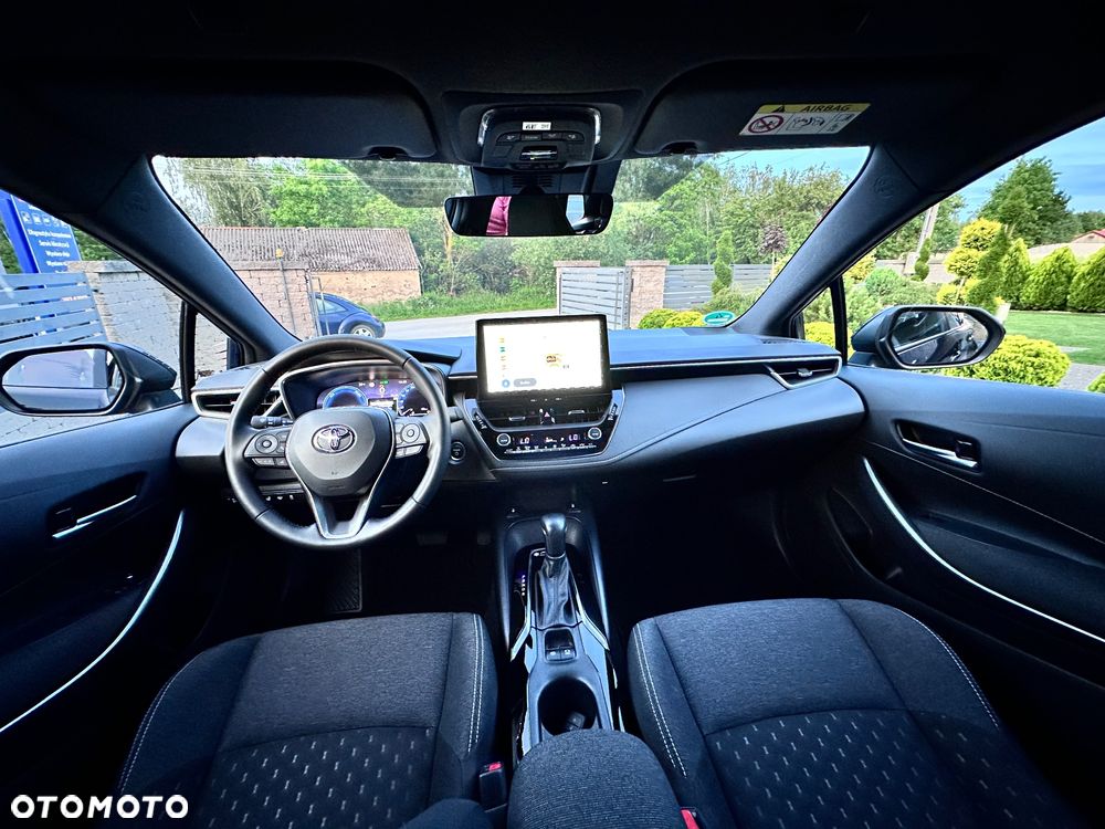 Toyota Corolla - 12