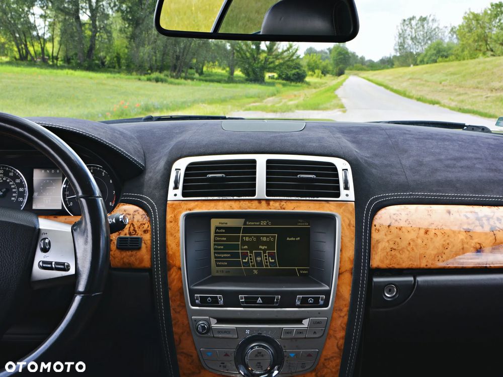 Jaguar XK 5.0 V8 Portfolio - 2