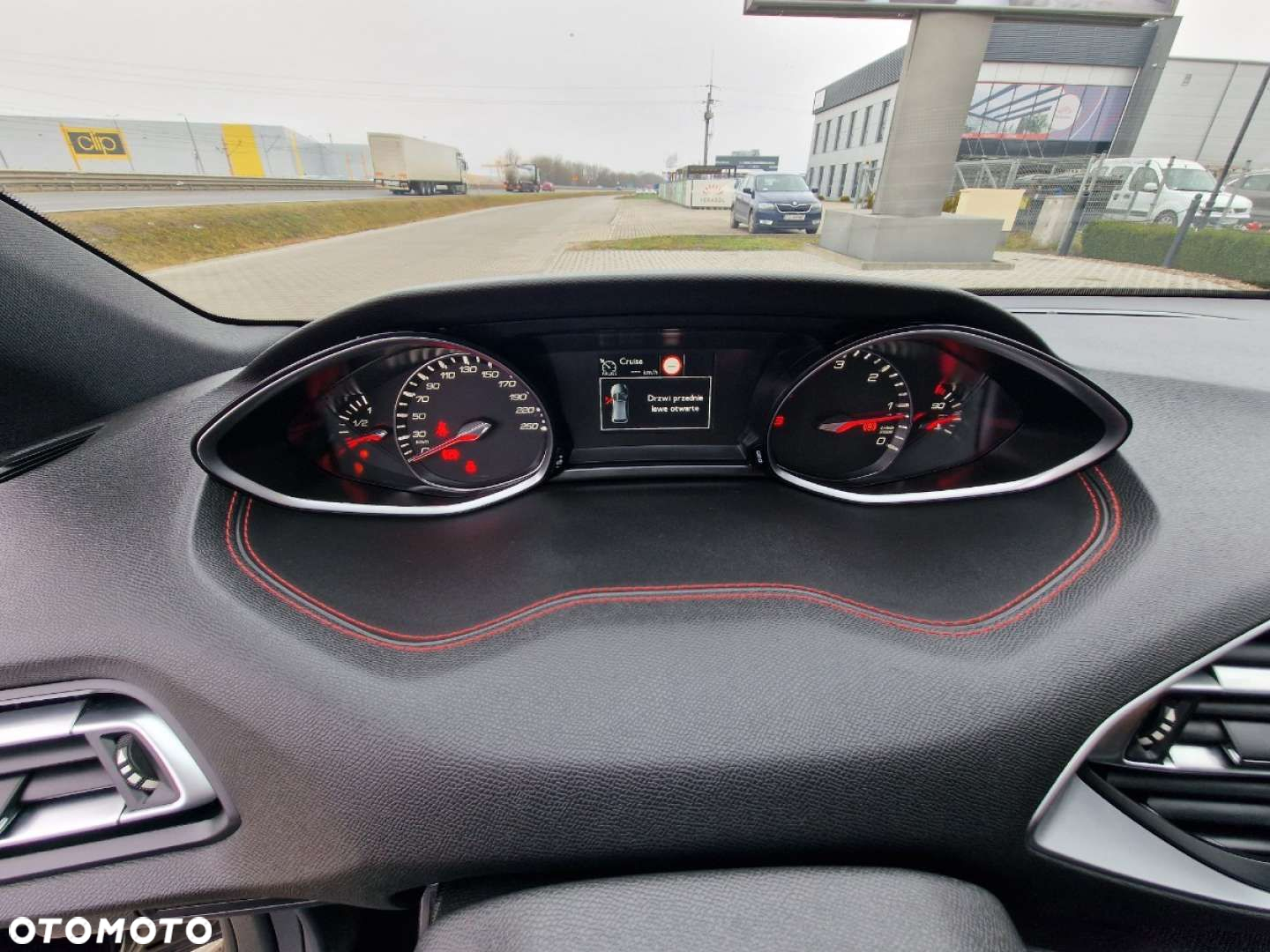 Peugeot 308 - 23