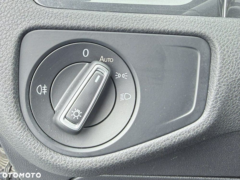 Volkswagen Golf Variant - 23