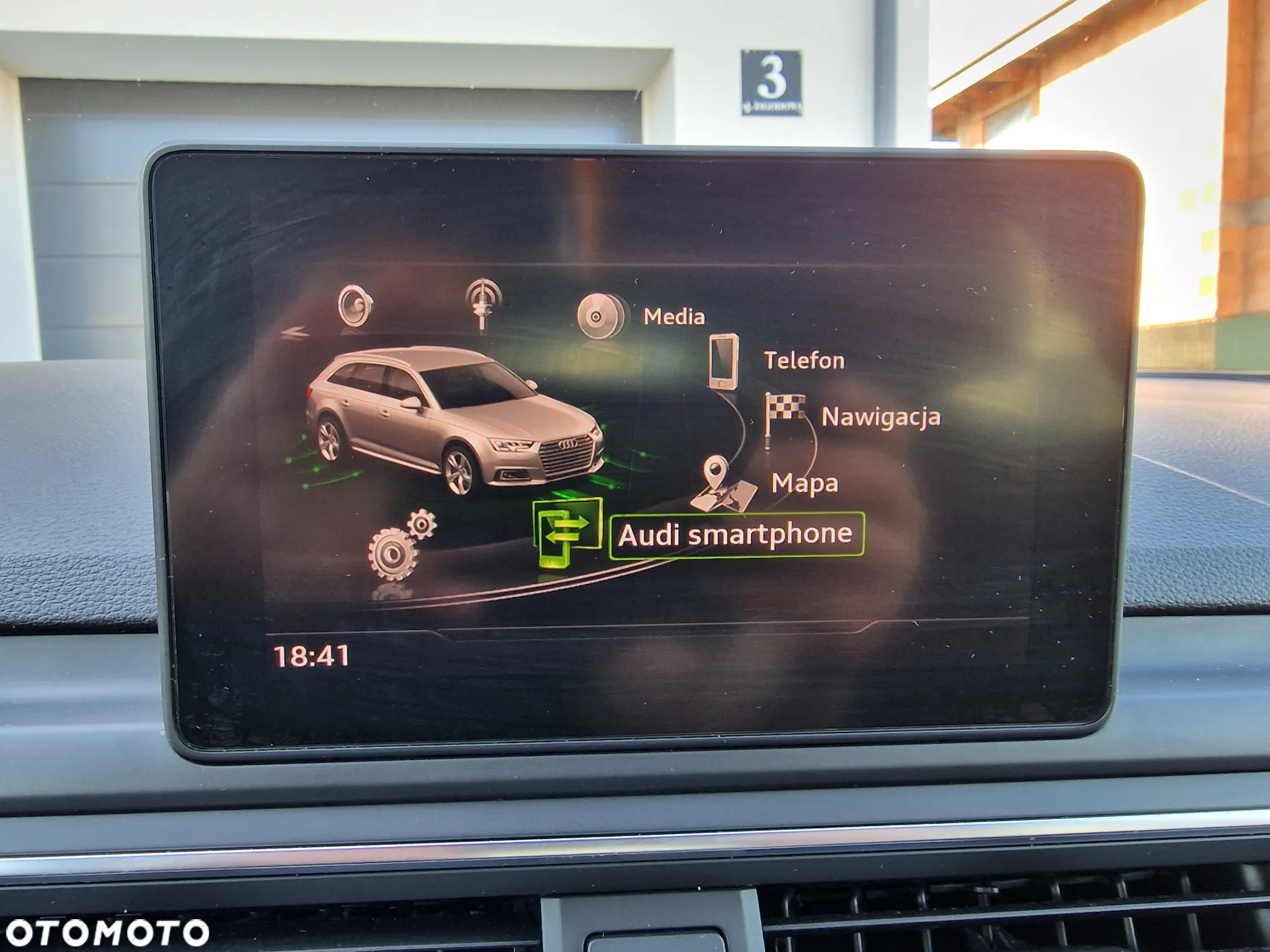 Audi A4 Avant 2.0 TDI ultra S tronic sport - 38