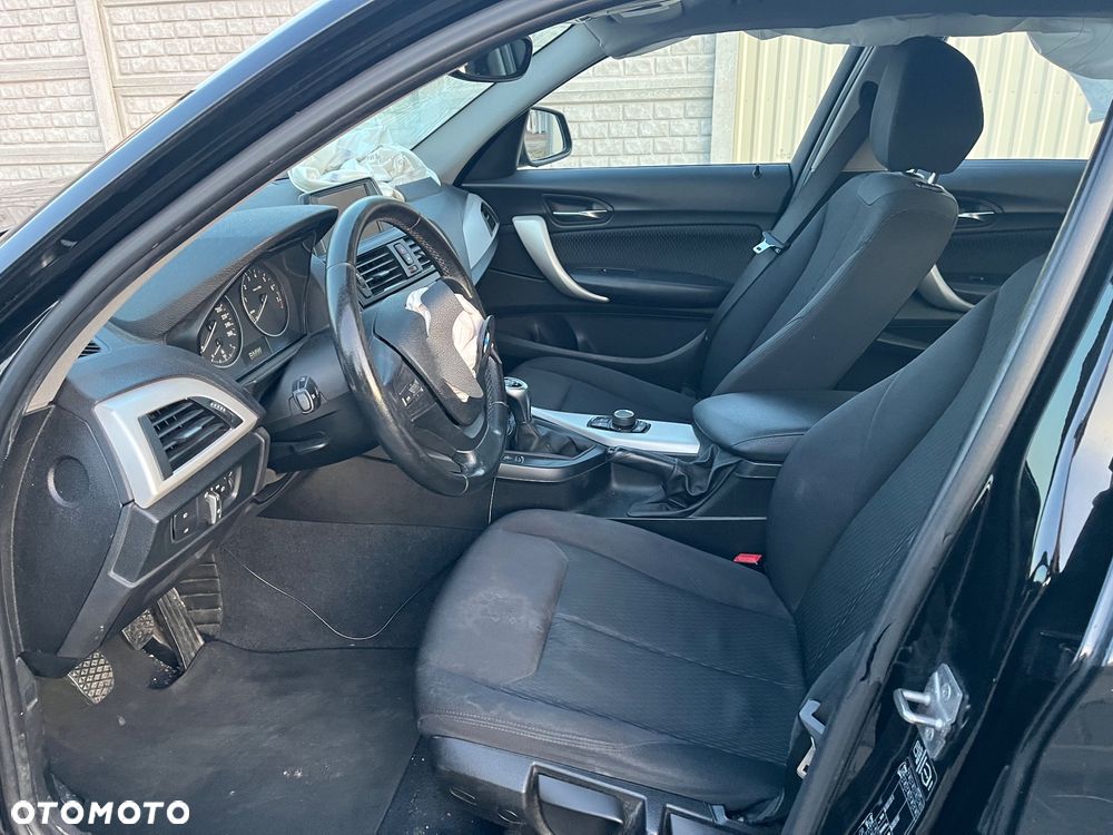 BMW Seria 1 116i - 15