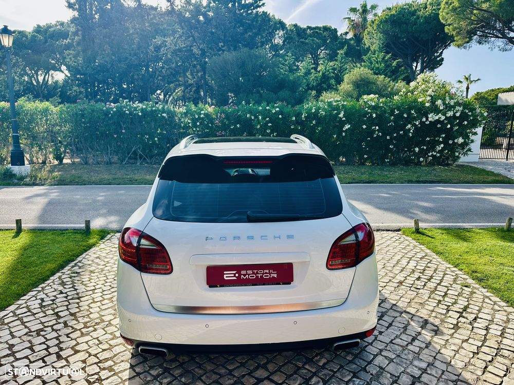 Porsche Cayenne S - 8